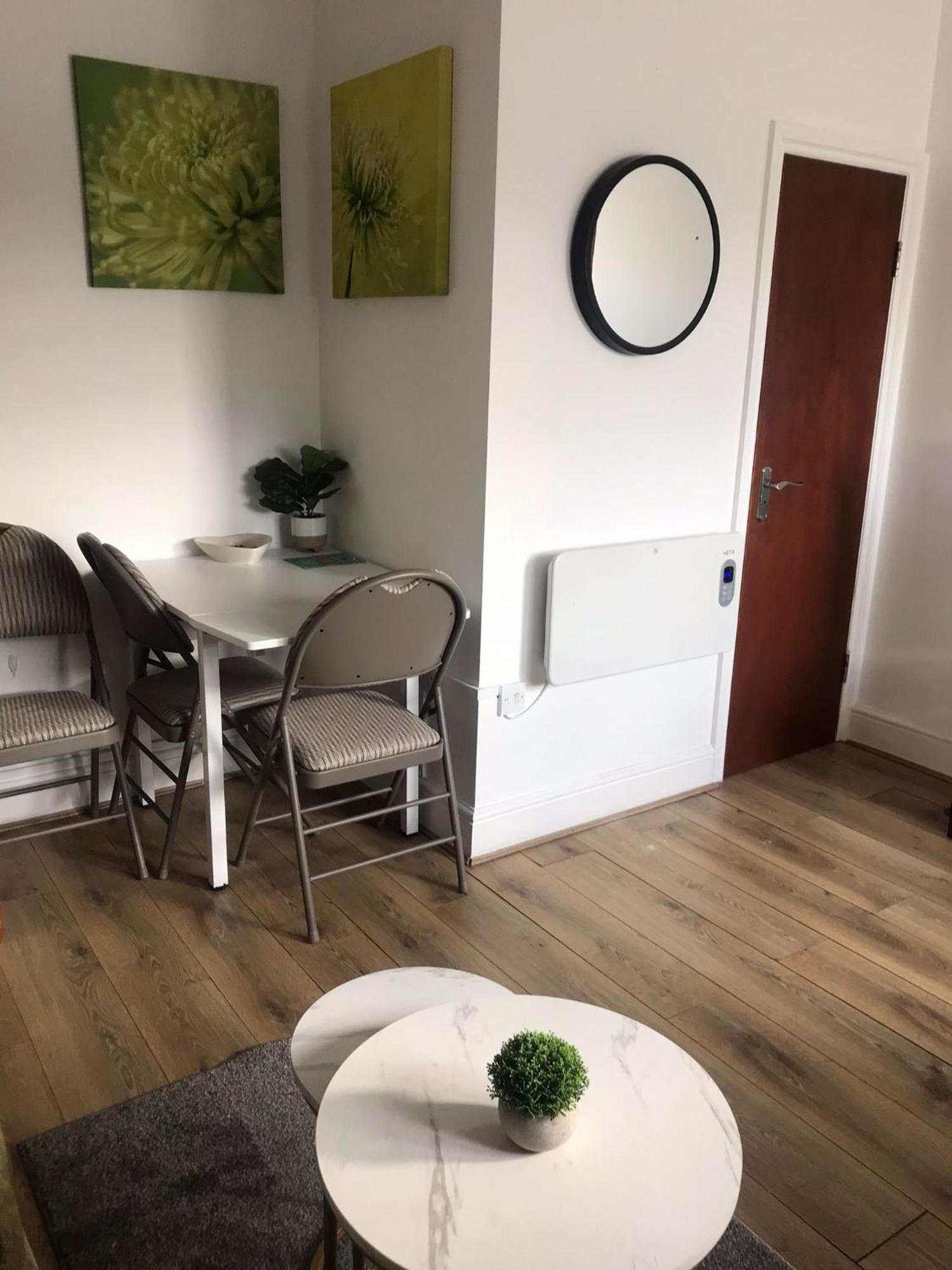 Aspire 1 Bedroom, 3 Single Beds Bristol Exterior foto